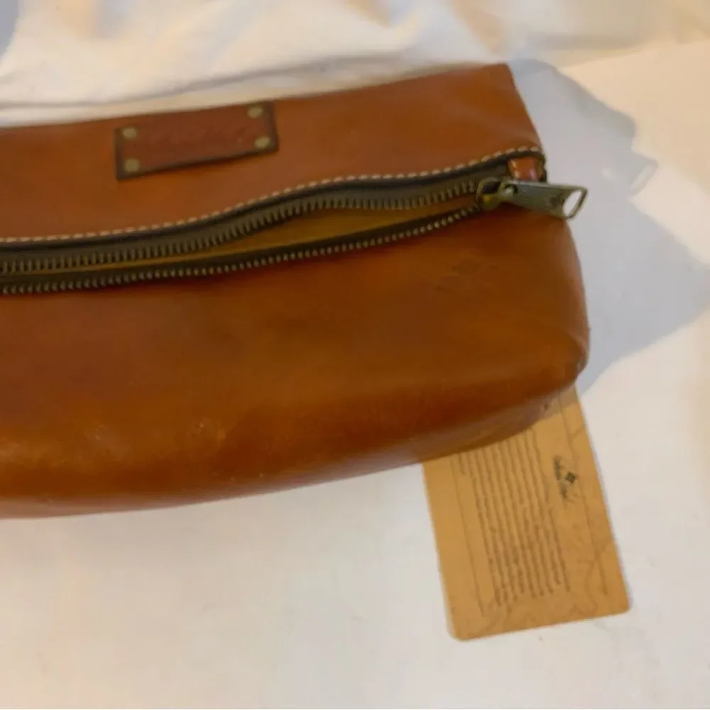New PATRICIA NASH Fold Over Leather Wristlet Clutch Purse VALERIE TAN 9 1/2 x 5